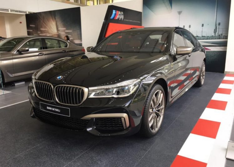 BMW M760Li chính hãng về đại lý, giá tạm tính 13 tỷ đồng