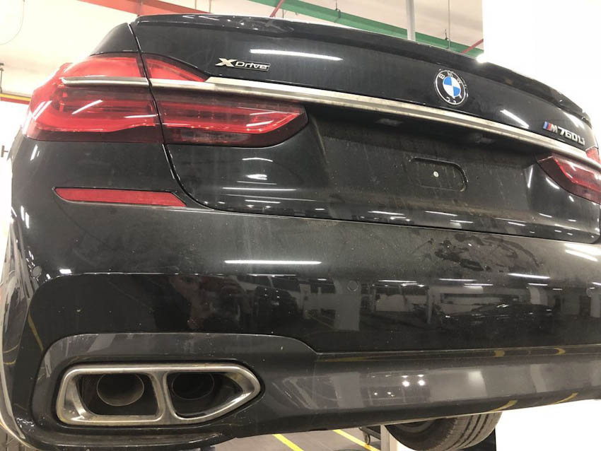 BMW M760Li và 750Li 2019 