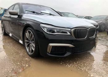 BMW M760Li và 750Li 2019