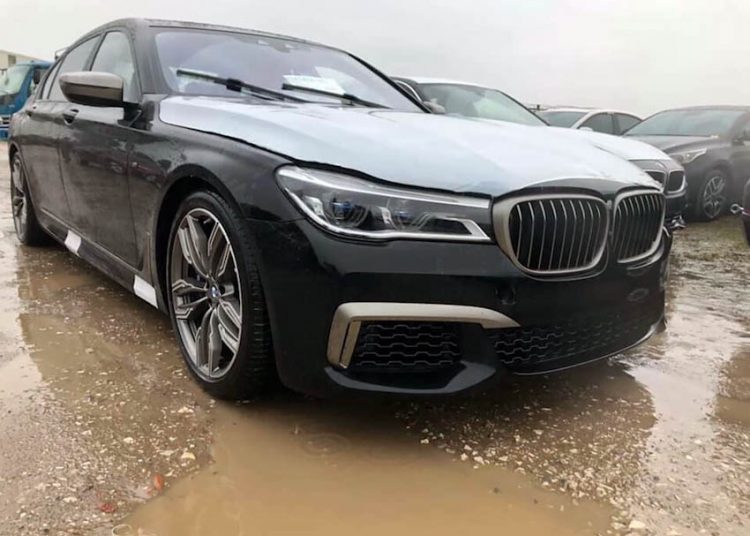 BMW M760Li và 750Li 2019
