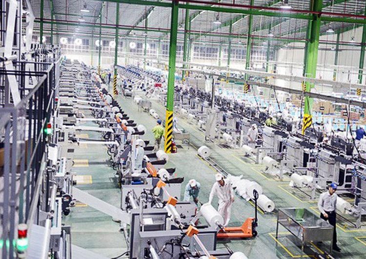 Chi 30 tỷ mua 45 ôtô, 20 xe máy điện thưởng Tết cho nhân viên 1