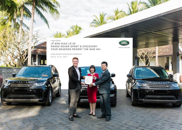 Land Rover Việt Nam bàn giao lô xe trị giá hơn 22 tỉ đồng cho Four Seasons Resort The Nam Hai