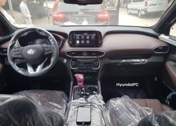 Cận ngày ra mắt, lộ ảnh nội thất Hyundai Santa Fe 2019 bản full-option