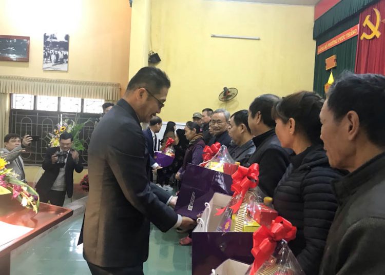 Toyota Việt Nam trao tặng quà tết 3