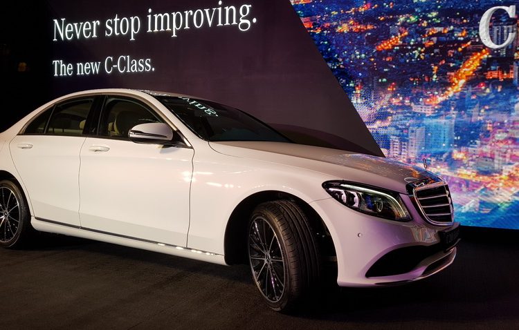 Mercedes C-Class 2019 giá bán từ 1,499 tỉ đồng chính thức ra mắt tại Việt Nam