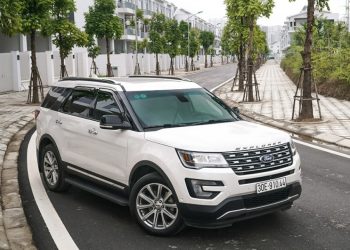 Chưa kịp hết Tết, Ford Việt Nam bất ngờ tăng giá Explorer