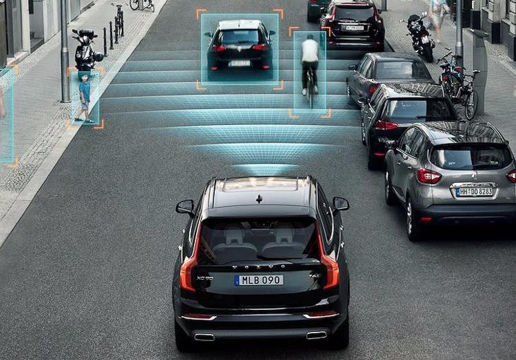 hệ thống phanh tự động khẩn cấp