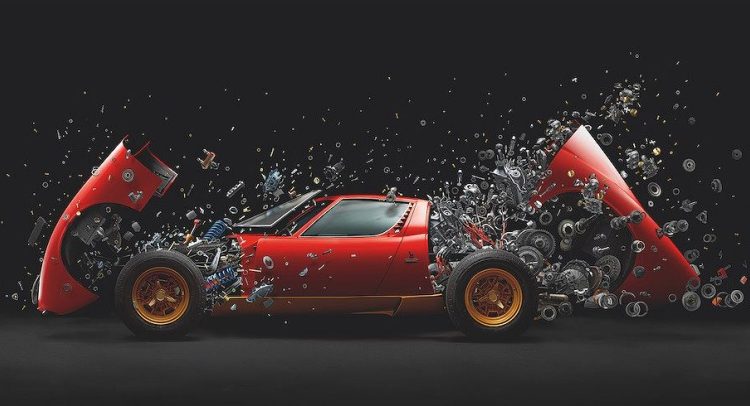 Mãn nhãn bức ảnh siêu xe Lamborghini Miura SV đóng băng quá trình “nổ tung”