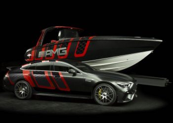 Cặp bài trùng với Mercedes-AMG GT 63 S Coupe: Siêu du thuyền 41’ AMG Carbon Edition ra mắt