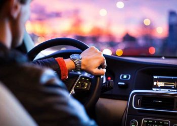 Kinh nghiệm giúp tài xế khi lái xe vào ban đêm - 01