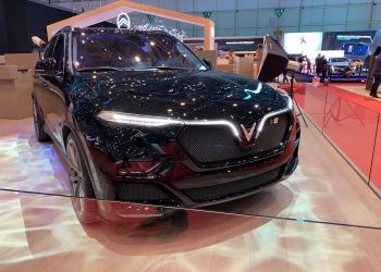 Mẫu xe SUV VinFast Lux V8 được giới thiệu tại Geneva Motor Show 2019