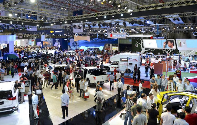 Doanh số bán hàng tháng 2 của thị trường ôtô Việt Nam giảm mạnh