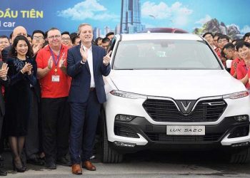 VinFast hoàn thành sản xuất chiếc xe SUV Lux SA2.0 bản thương mại đầu tiên