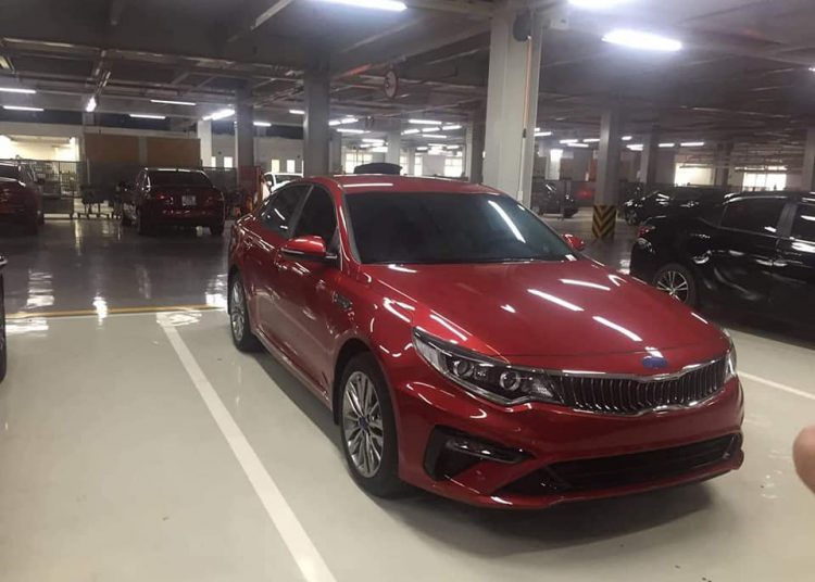 Kia Optima 2019 xuất hiện tại Việt Nam - 1