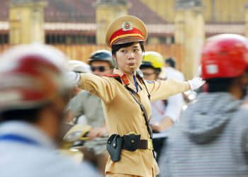 Các hành vi nhiều người tưởng là lỗi nhưng CSGT không được xử phạt