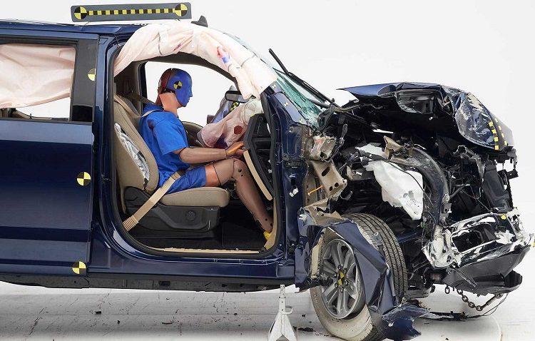 Ford F-150, Ram, Titan dẫn đầu bảng xếp hạng an toàn của IIHS