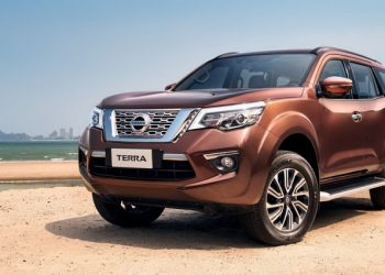 Nissan điều chỉnh giá bán mẫu xe Terra phiên bản S và E