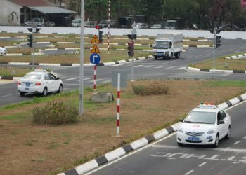 Học thi bằng lái xe có thể khó khăn hơn trong thời gian tới