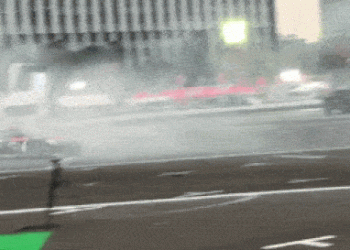 Toyota Supra 2020 phiên bản drift, bốc cháy ngay lần ra mắt đầu tiên