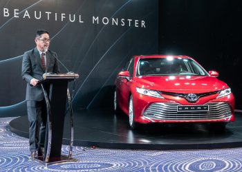 Cái giá của ông Toru & bộ ria của nàng Mona Lisa