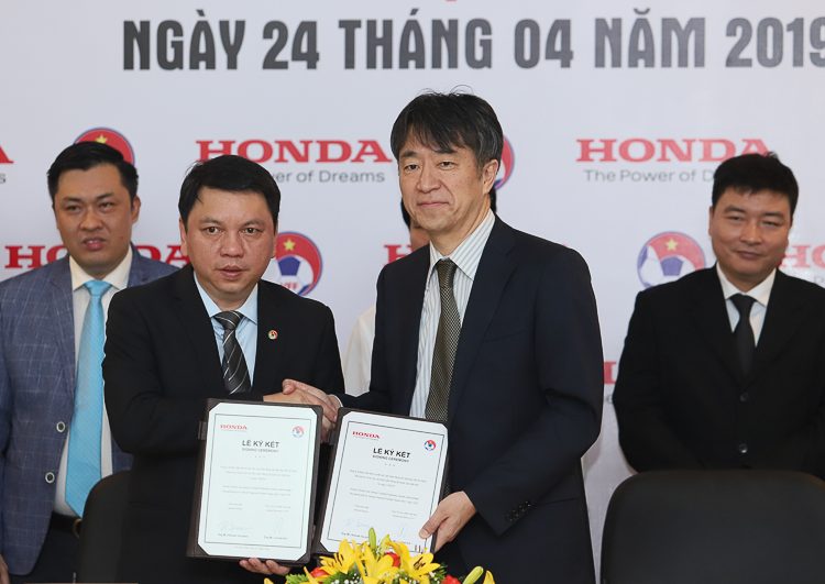 Honda Việt Nam là nhà tài trợ chính cho các Đội tuyển Bóng đá Quốc gia Việt Nam - 1