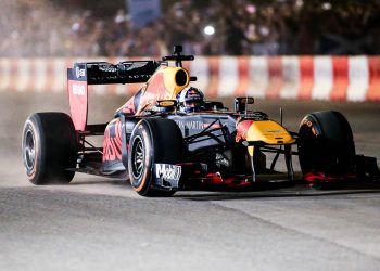 Hình ảnh sự kiện Khởi động Formula 1 Vietnam Grand Prix tại Mỹ Đình, Hà Nội