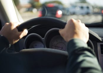 Những thói quen lái xe giúp tiết kiệm nhiên liệu - 03