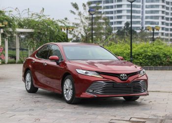 Toyota Camry 2019 sẽ chính thức ra mắt thị trường Việt Nam - 01