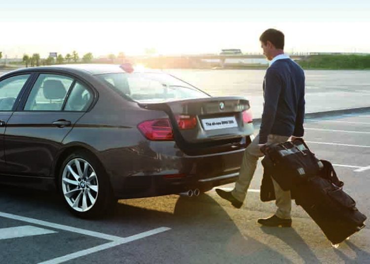 Mừng lễ 30-4, Thaco tặng 50% thuế trước bạ cho khách hàng mua xe BMW 320i, 218i và 118i