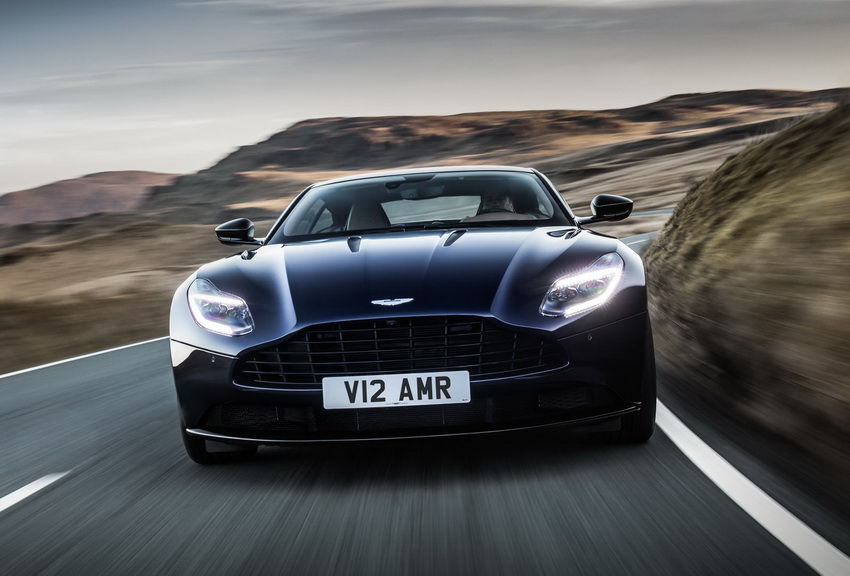 Aston Martin bắt đầu nhận đơn đặt hàng cho dòng xe DB11 AMR tại Việt Nam 4
