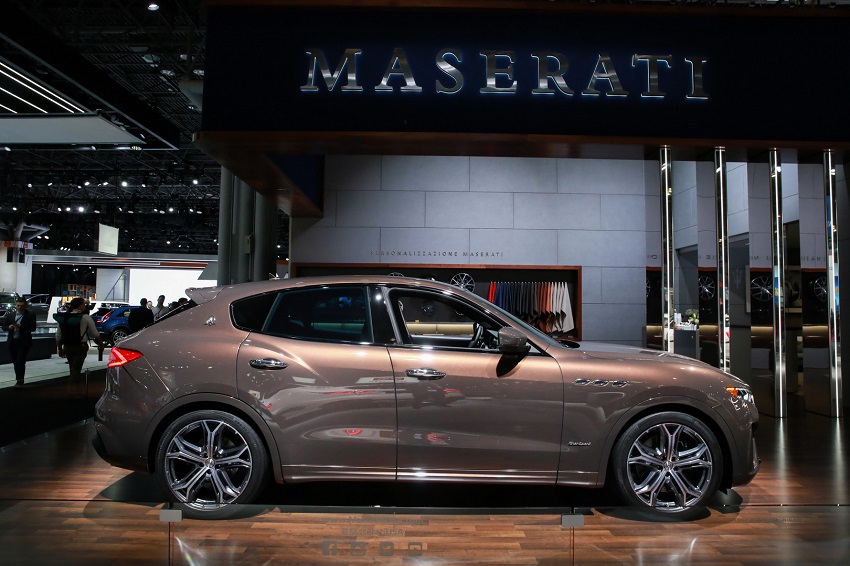 Maserati SUV Levante GTS 12
