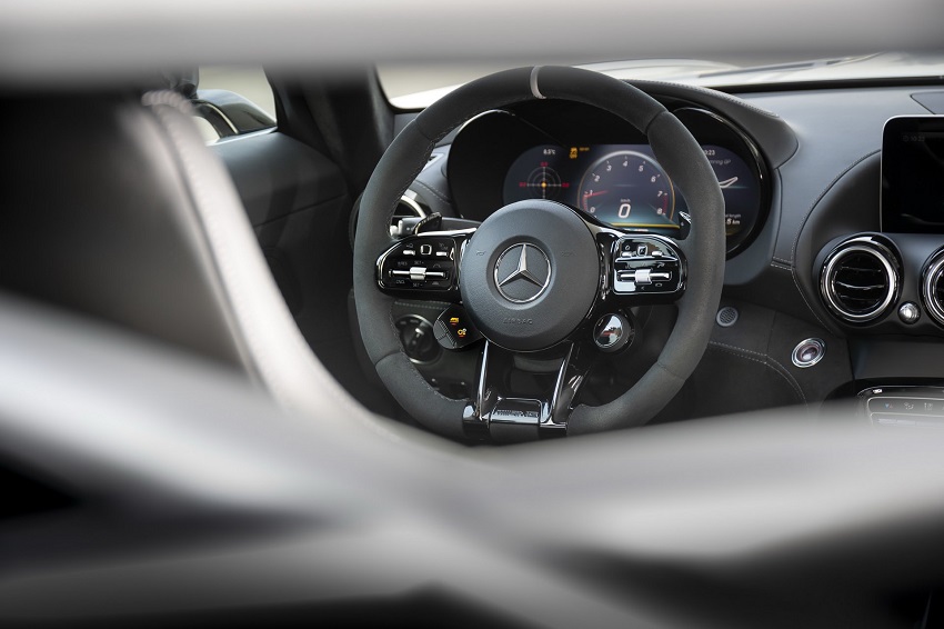 mẫu xe Mercedes AMG GT R Pro 2020