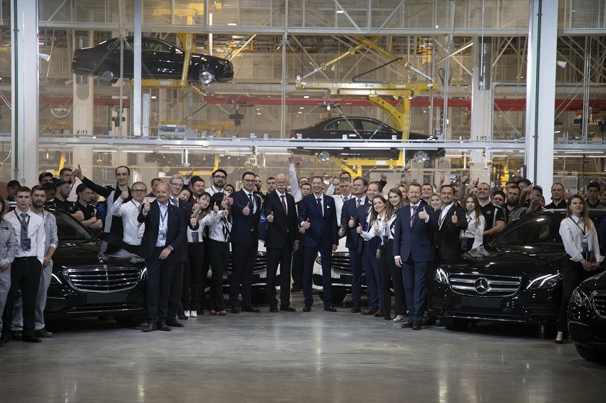 Nhà máy Mercedes-Benz đầu tiên tại Nga