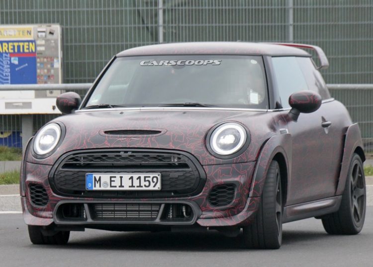 Mini John Cooper Works GP 2020 mới với công suất 300 mã lực sắp trình làng