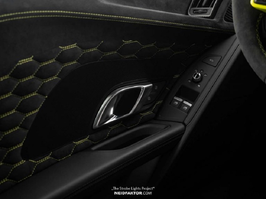 nội thất Audi R8 V10