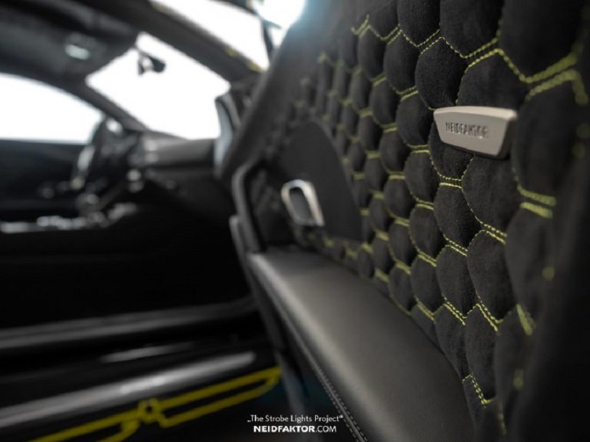 nội thất Audi R8 V10