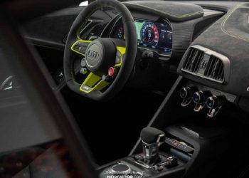 Nội thất Audi R8 V10 “ngầu” hơn sau khi Neidfaktor độ lại