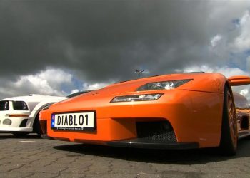 Cảnh sát Đức thu giữ hàng trăm xe sang đua trái phép trên đường cao tốc