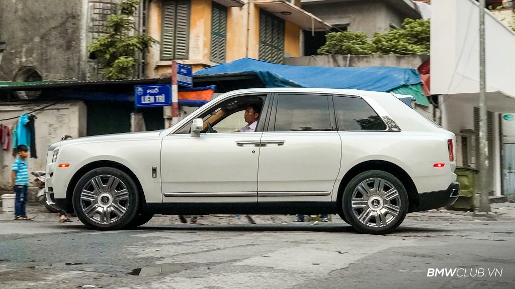 Rolls-Royce Culliman giá hơn 41 tỷ đồng đầu tiên về Việt Nam - 04
