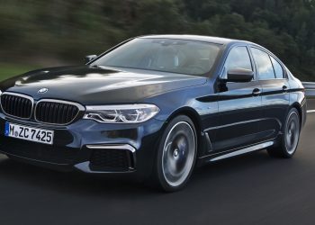 BMW M550i 2020 trang bị động cơ V8 4.4L - 08