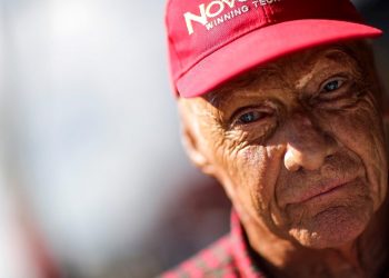 Tay đua F1 huyền thoại 3 lần vô địch Niki Lauda qua đời ở tuổi 70