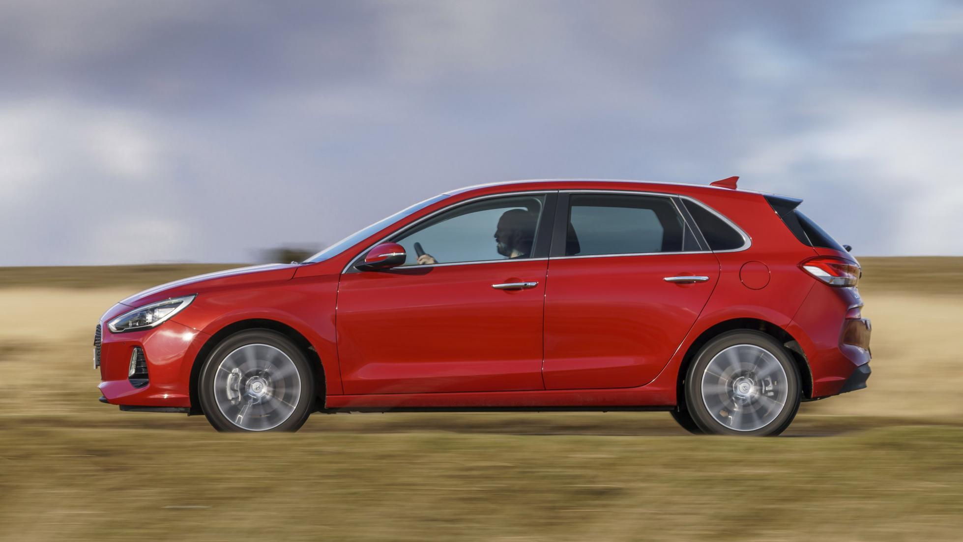 Hatchback i30 của Hyundai vượt mức doanh số 1 triệu xe ở châu Âu - 03