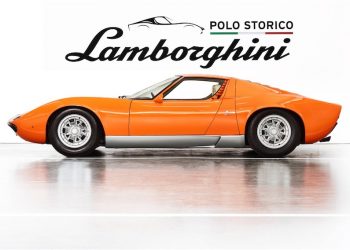 Hồi sinh siêu xe cổ Miura sử dụng trong phim The Italian Job sau 50 năm - 1