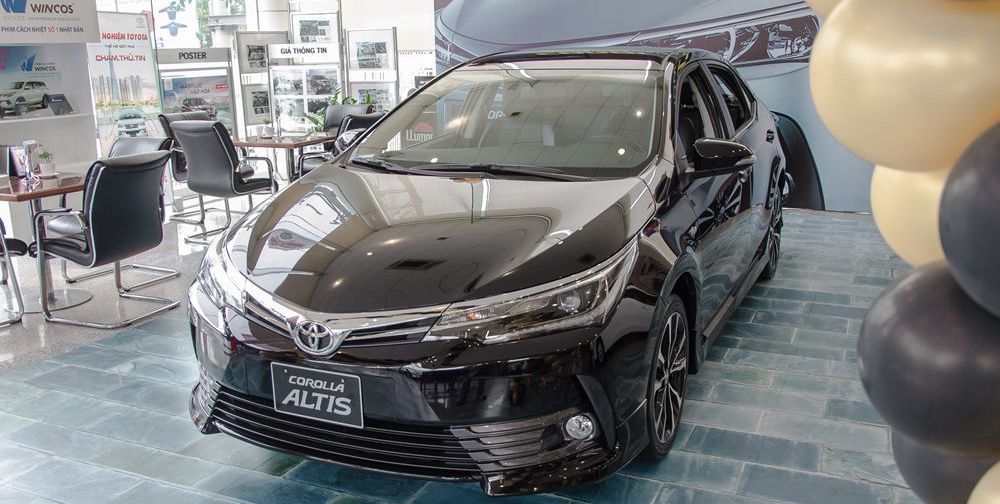 Toyota Corolla Altis giảm tới 80 triệu đồng, phiên bản mới sắp ra mắt - 2