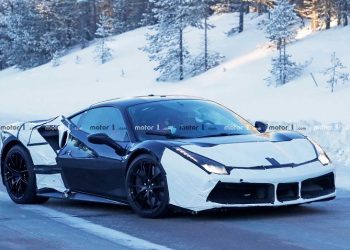 Ferrari xác nhận siêu xe hybrid sẽ ra mắt vào cuối tháng này 2