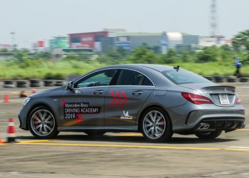 Học viện lái xe an toàn Mercedes-Benz Driving Academy 2019 tại Hà Nội 9