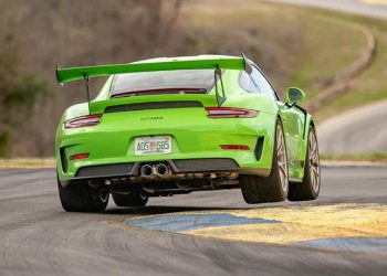 Porsche 911 GT3 RS hoàn thành đường đua Nurburgring trong vòng chưa đầy 7 phút