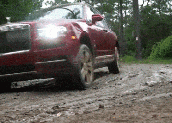 SUV siêu sang Rolls-Royce Cullinan trị giá 400.000 USD đi offroad 3