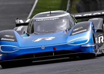 Volkswagen ID. R Rolls 0