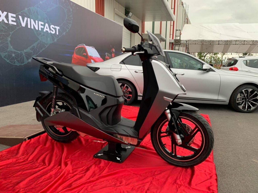 Lộ diện hình ảnh mẫu xe máy điện mới của VinFast 6